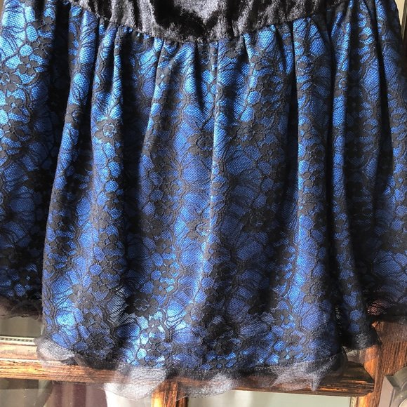 Midnight Vamp Costume Dress - Picture 9 of 15